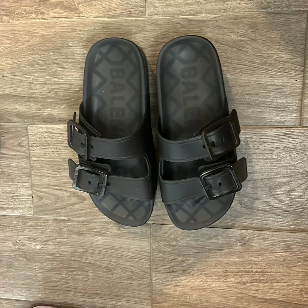 NIB BALENCIAGA Mallorca Platform Buckle Sandals, 37 Euro size. - Picture 5 of 8